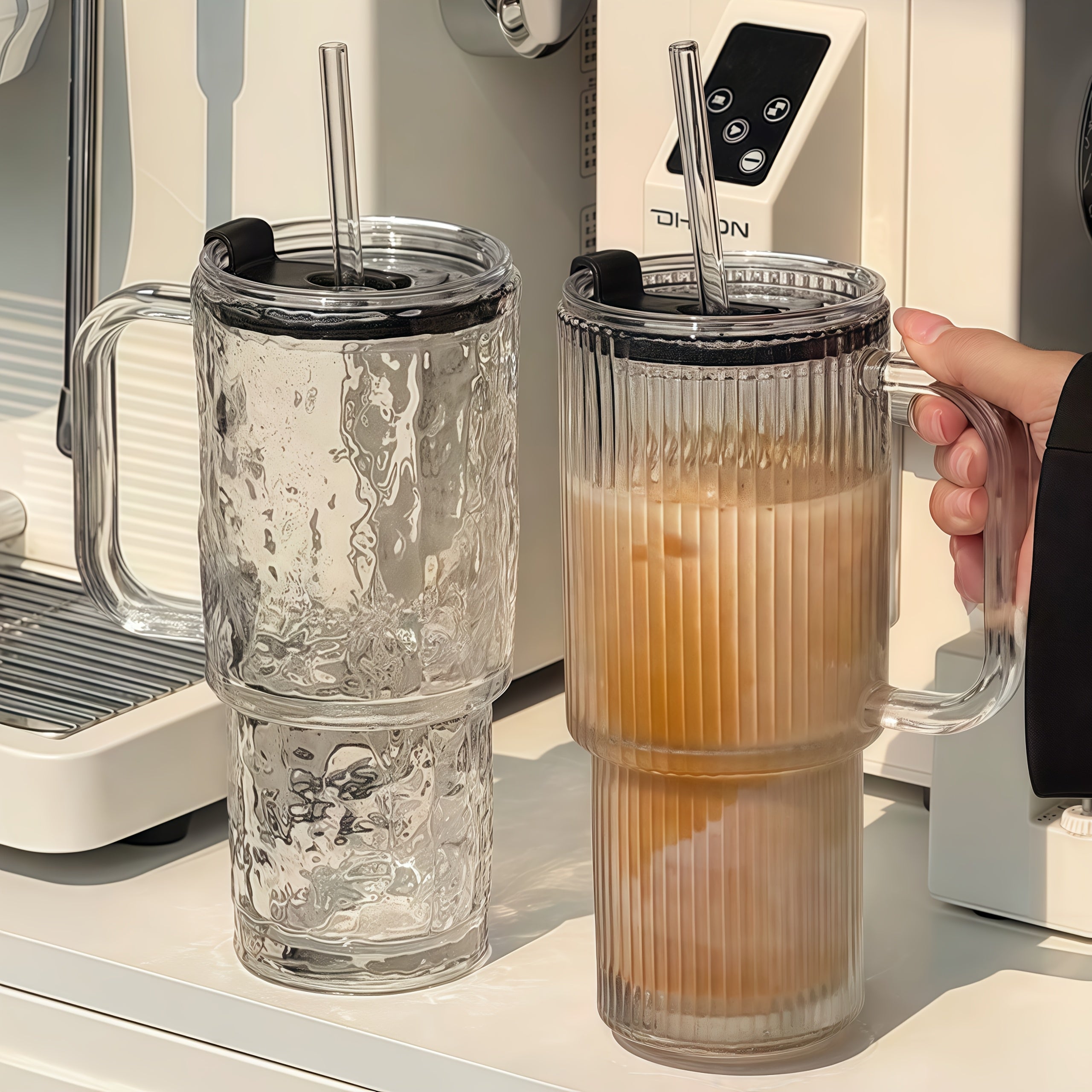 1pc 530ml/18oz Large Capacity Straw Cup with Lid, Stylish INS-Style Summer Iced Coffee Glass Tumbler, Reusable Drinking Cup for Coffee, Tea, Whiskey, Milk, Iced Americano & Latte