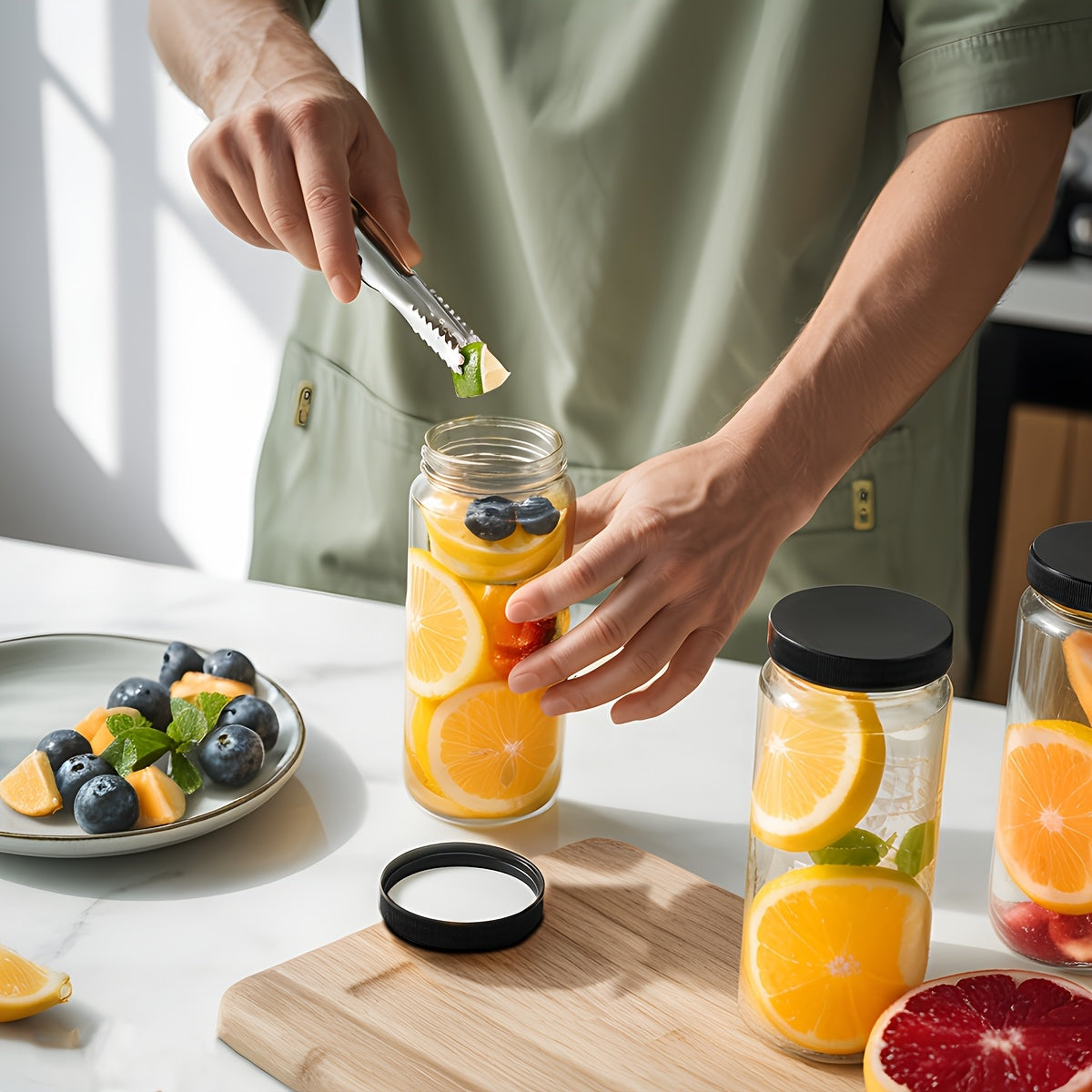 8pcs Glass Juice Bottle with Lid, Glass Bottle for Juicing - for Smoothies, Water, Milk & Kombucha, Round Carafe with Lid, BPA Free, 2 Straws Included!