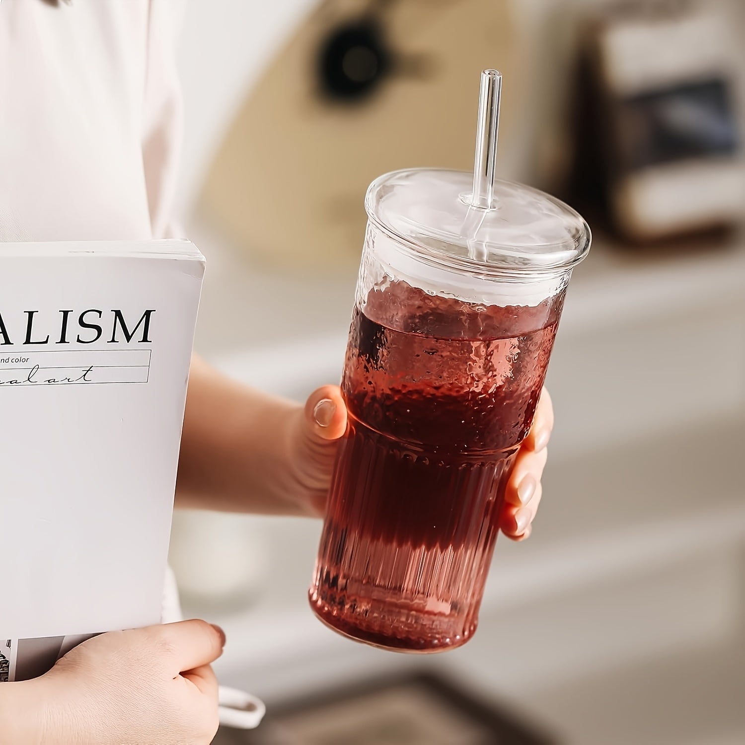 2pcs, 22oz/650ml, With Lid, Straw, Straw Brush, Ribbed Glass Cup, Reusable, Wide Mouthed Smoothie Cup, Thick Walled Glass Iced Coffee Cup, Tea Cup, Juice Cup, Also A Great Holiday, Christmas, Anniversary, Housewarming Gift For Family And Friends.