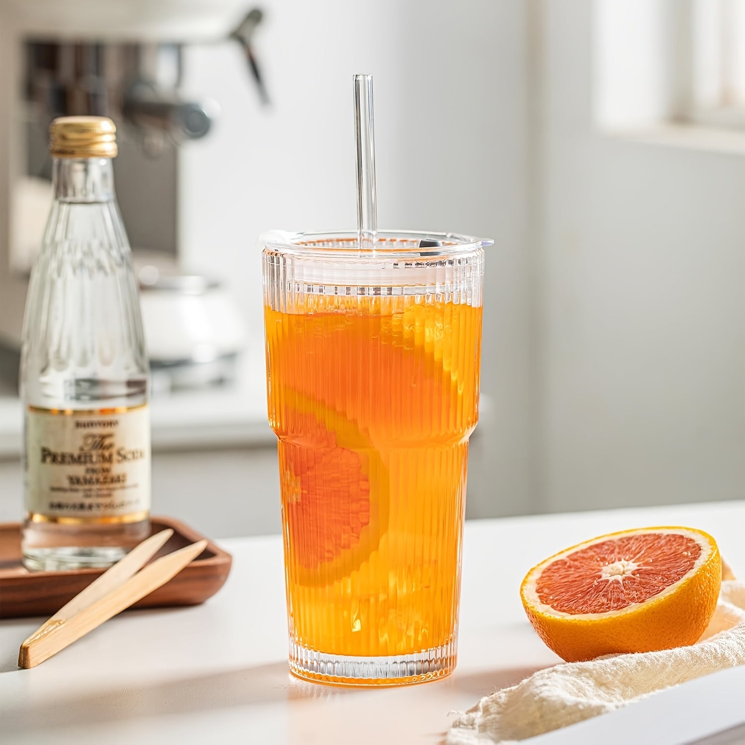 Glassware Set of 2, 600ml/20oz Ribbed Glass Barrel with Lid and Glass Straw, Thickened Glass, Perfect for Iced Coffee, Smoothies, Cocktails and Juices - Elegant and Durable Beverage Vessels