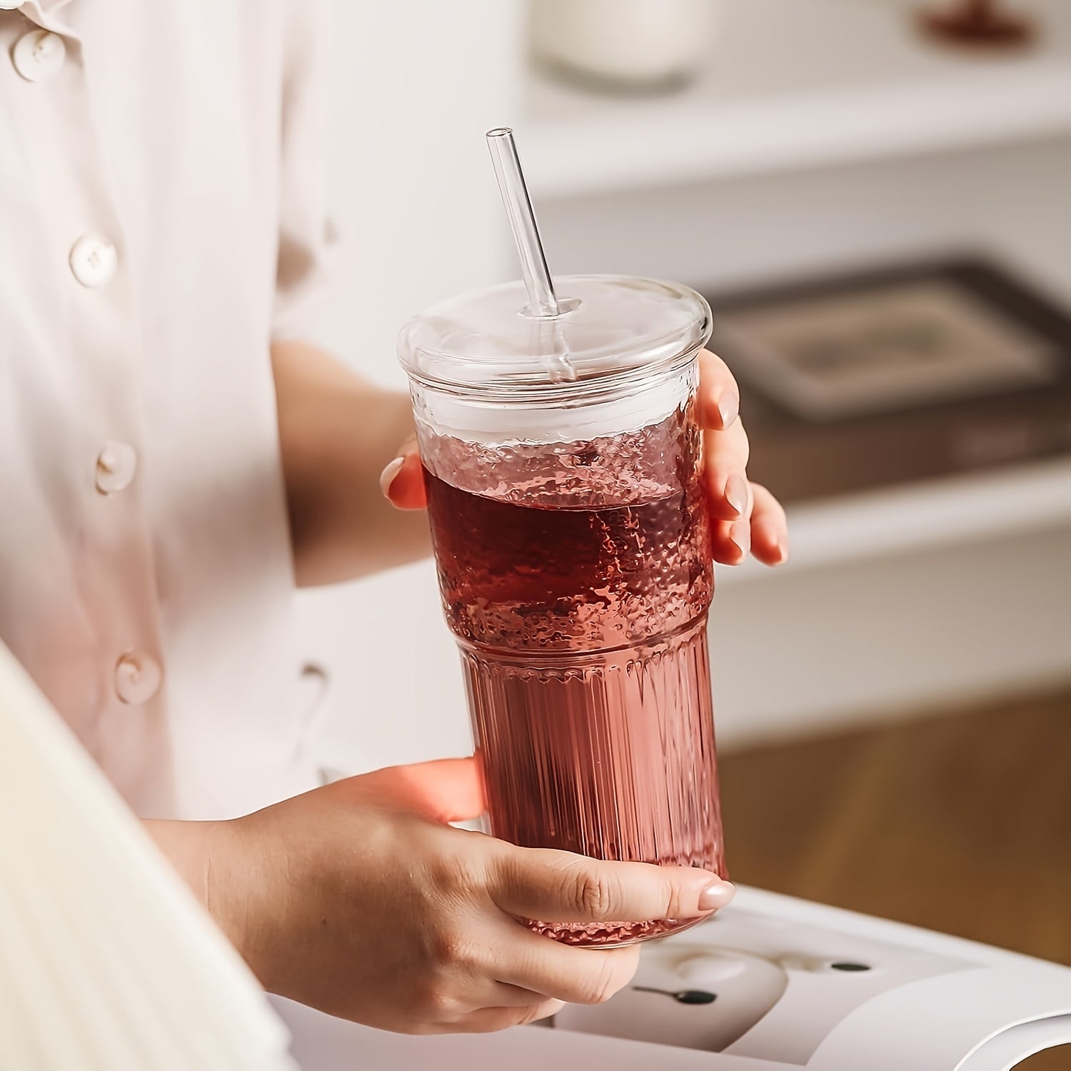 2pcs, 22oz/650ml, With Lid, Straw, Straw Brush, Ribbed Glass Cup, Reusable, Wide Mouthed Smoothie Cup, Thick Walled Glass Iced Coffee Cup, Tea Cup, Juice Cup, Also A Great Holiday, Christmas, Anniversary, Housewarming Gift For Family And Friends.